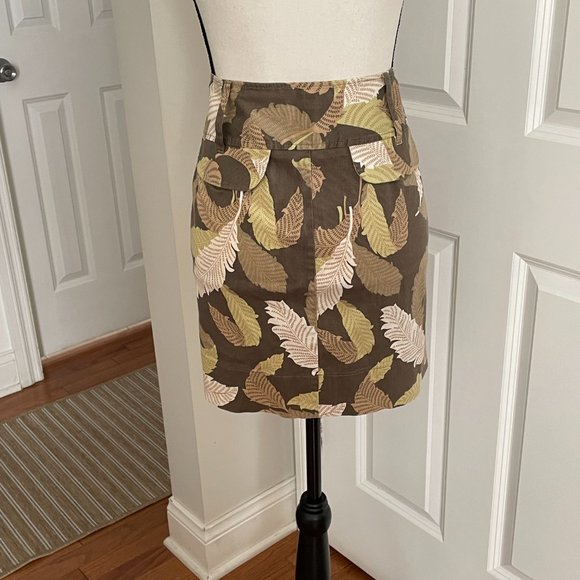 ANN TAYLOR LOFT Women’s Size 10 Skirt  Casual Leaf Design - Picture 2 of 16